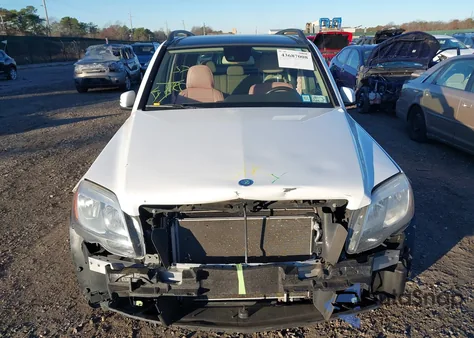 2015 Mercedes-Benz Glk 350 4Matic z USA, uszkodzony, nr VIN WDCGG8JB2FG411984